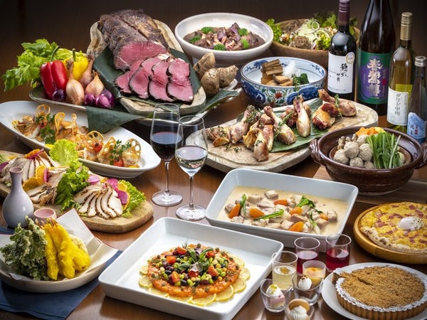 ■【山梨】山梨行くしかナシ!《第3弾》絶景「フジヤマテラス」で贅沢ランチビュッフェ&いちご狩り食べ放題♪ハーブ庭園散策に神秘の湧水「忍野八海」へ!1